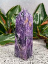 Load image into Gallery viewer, Stunning Charoite Crystal Tower Point
