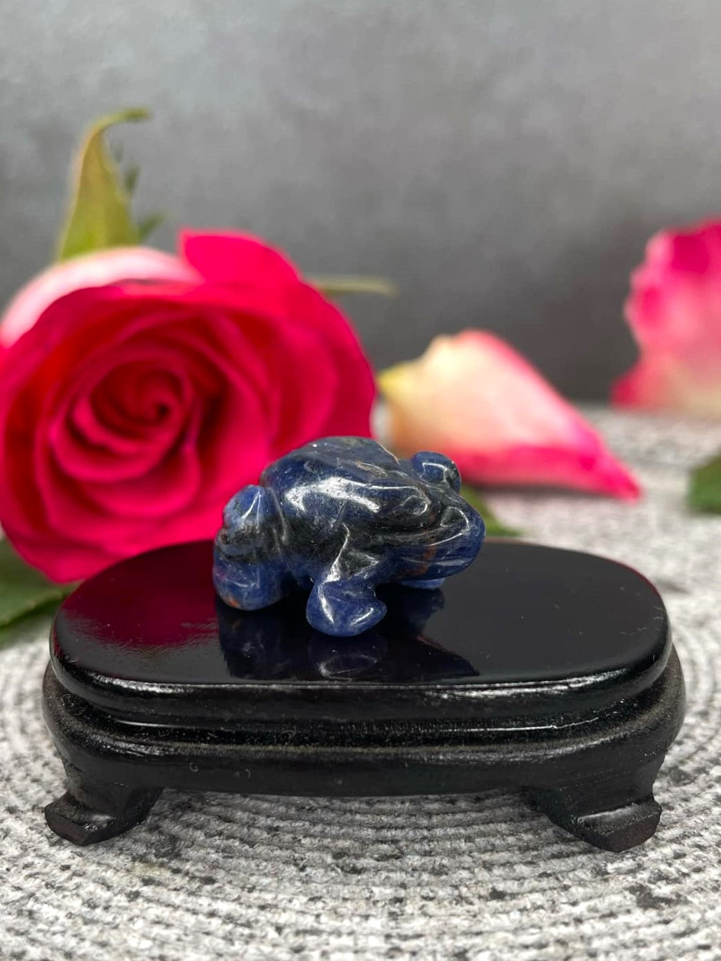 Sodalite Crystal Frog Carving