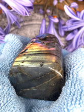 Load image into Gallery viewer, Stunning Labradorite Crystal Freeform With Rainbow Flash
