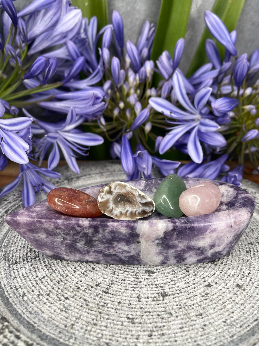 Small Lepidolite Leaf Shape Crystal Bowl For Trinkets