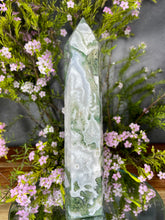 Load image into Gallery viewer, Magnificent Green Moss Agate Crystal Tower Point
