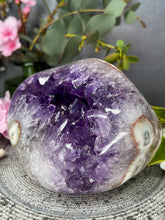 Load image into Gallery viewer, Stunning Amethyst Cluster Geode Freeform 1kg
