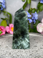 Load image into Gallery viewer, High Quality Seraphinite Crystal Tower Point
