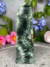 Load image into Gallery viewer, Peaceful High Quality Seraphinite Crystal Tower Point
