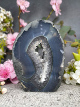 Load image into Gallery viewer, Mesmerizing Portal Agate Crystal Cathedral Cave
