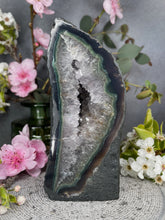 Load image into Gallery viewer, Agate Cathedral Cave With Quartz Druzy
