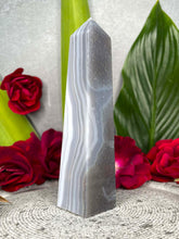 Load image into Gallery viewer, Beautiful Agate Crystal Tower Point
