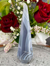 Load image into Gallery viewer, Beautiful Agate Banding Crystal Tower Point
