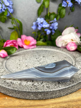 Load image into Gallery viewer, Stunning Banded Agate Crystal Wand Point
