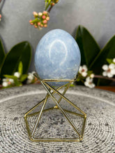 Load image into Gallery viewer, Balance Blue Celestite Crystal Egg Carving
