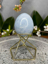 Load image into Gallery viewer, Soft Blue Celestite Crystal Egg Carving
