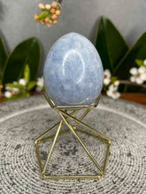 Load image into Gallery viewer, Pretty Blue Celestite Crystal Egg Carving
