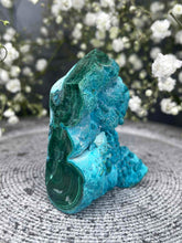Load image into Gallery viewer, Stunning Chrysocolla Malachite Tower Point Raw/Polished Bubble Freeform

