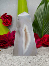 Load image into Gallery viewer, Slim Druzy Agate Crystal Tower Point
