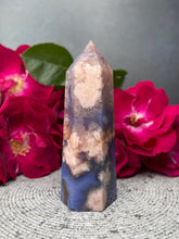 Load image into Gallery viewer, Pretty Blue Flower Agate Crystal Tower
