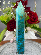 Load image into Gallery viewer, Stunning Shattuckite Chrysocolla Malachite Tower Point
