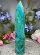 Load image into Gallery viewer, Stunning Shattuckite Chrysocolla Malachite Tower Point
