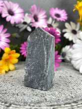 Load image into Gallery viewer, Calm Chrysanthemum Quartz Crystal Tower Point

